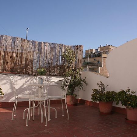 Lovely Apartment With A Terrace バルセロナ エクステリア 写真